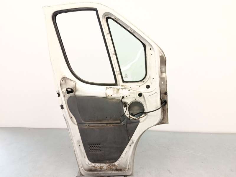 Recambio de puerta delantera izquierda para peugeot boxer furgoneta 2.2 hdi 100 referencia OEM IAM 9002X8 - Blanco 4