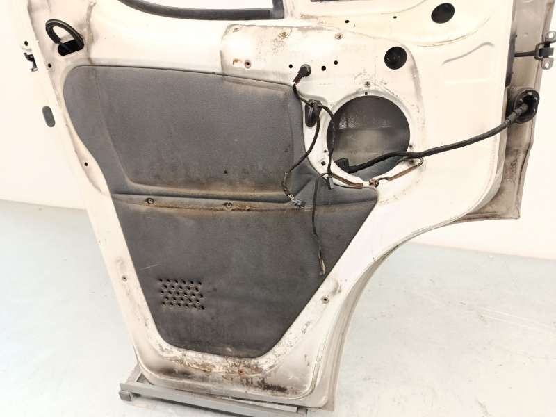 Recambio de puerta delantera izquierda para peugeot boxer furgoneta 2.2 hdi 100 referencia OEM IAM 9002X8 - Blanco 5