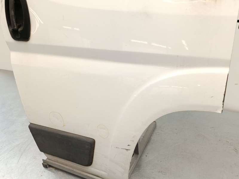 Recambio de puerta delantera derecha para peugeot boxer furgoneta 2.2 hdi 100 referencia OEM IAM 9004Y1 - Blanco 3