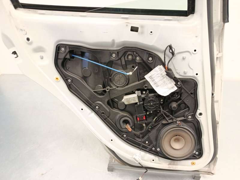 Recambio de puerta trasera izquierda para alfa romeo giulietta (940_) 2.0 jtdm (940.fxl1a) referencia OEM IAM 50509299 - Blanco 5