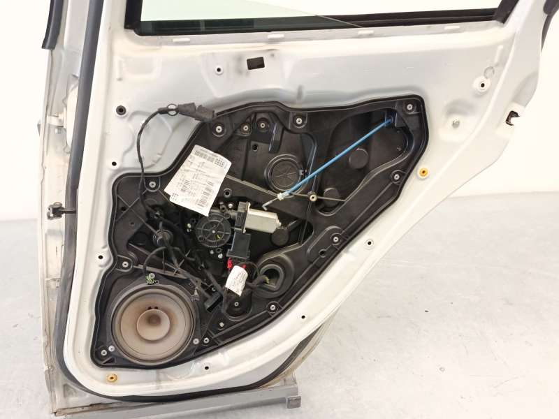 Recambio de puerta trasera derecha para alfa romeo giulietta (940_) 2.0 jtdm (940.fxl1a) referencia OEM IAM 50509298 - Blanco 5