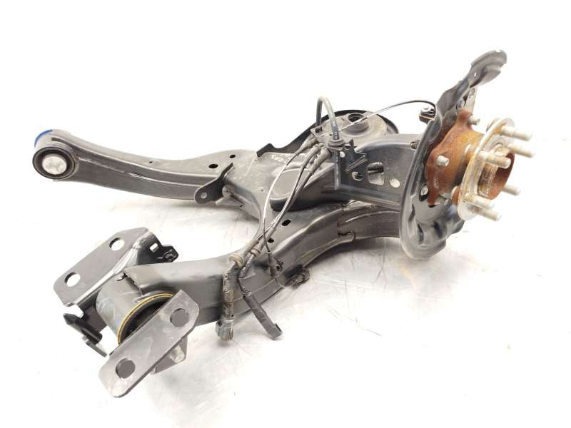 Recambio de mangueta trasera izquierda para ford transit custom v710 furgoneta (nrn) 2.0 ecoblue referencia OEM IAM PZ315B947AD - Blanco