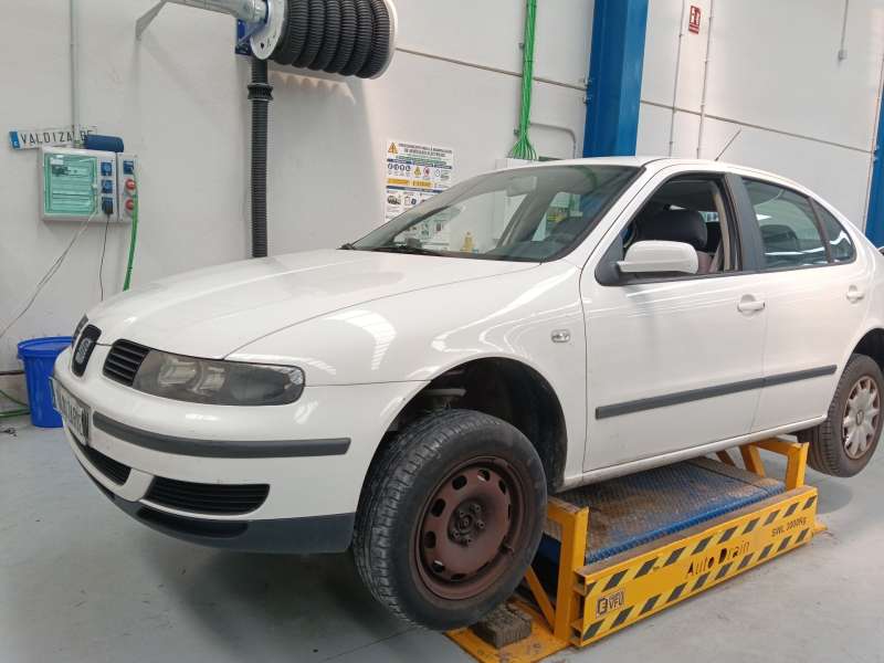 SEAT LEON (1M1)