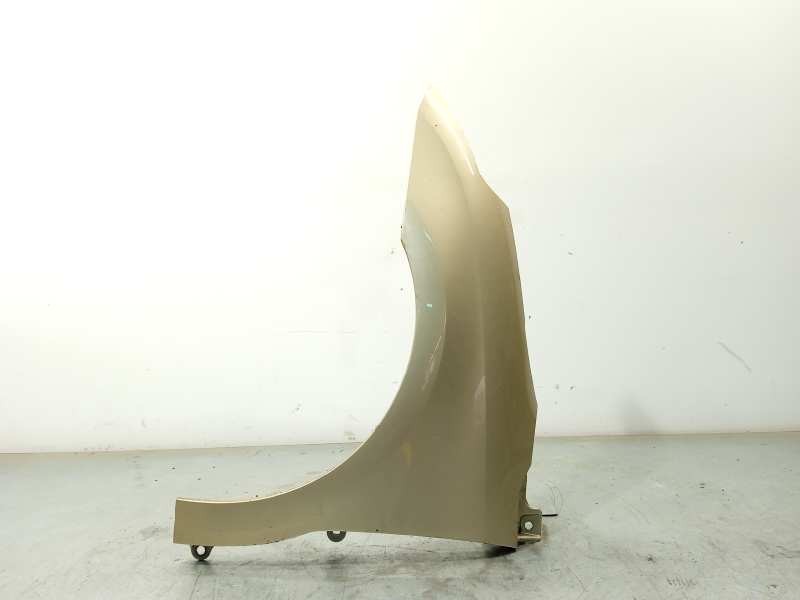 ALETA DELANTERA IZQUIERDA 7840Q3 