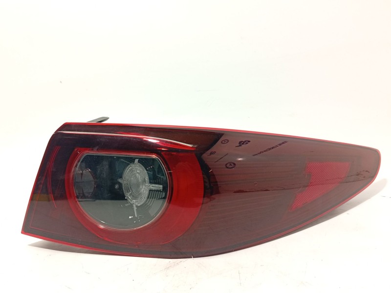 PILOTO TRASERO DERECHO BGKM51150 