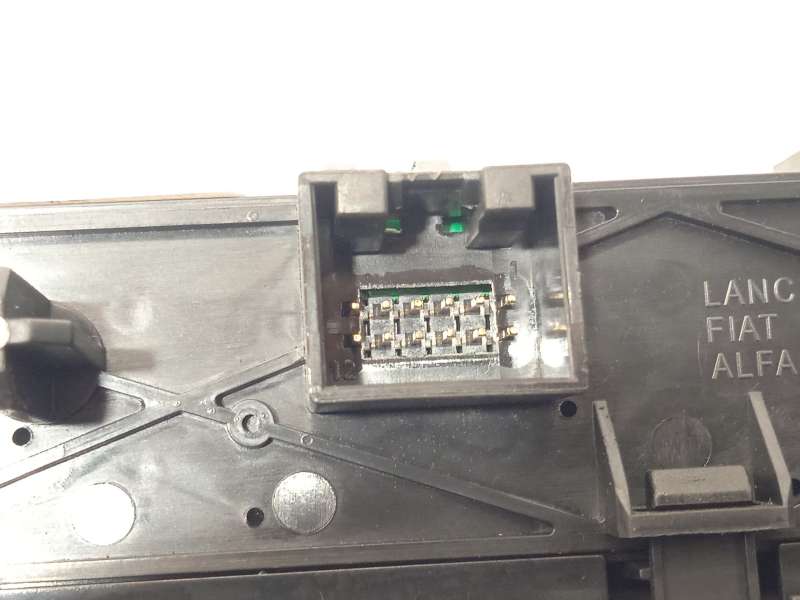 Recambio de mando multifuncion para alfa romeo giulietta (940_) 2.0 jtdm (940.fxl1a) referencia OEM IAM 156099321 - Blanco 4