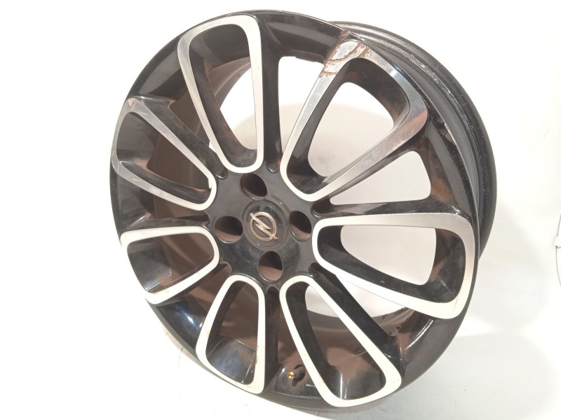 LLANTA 13369313 AACY