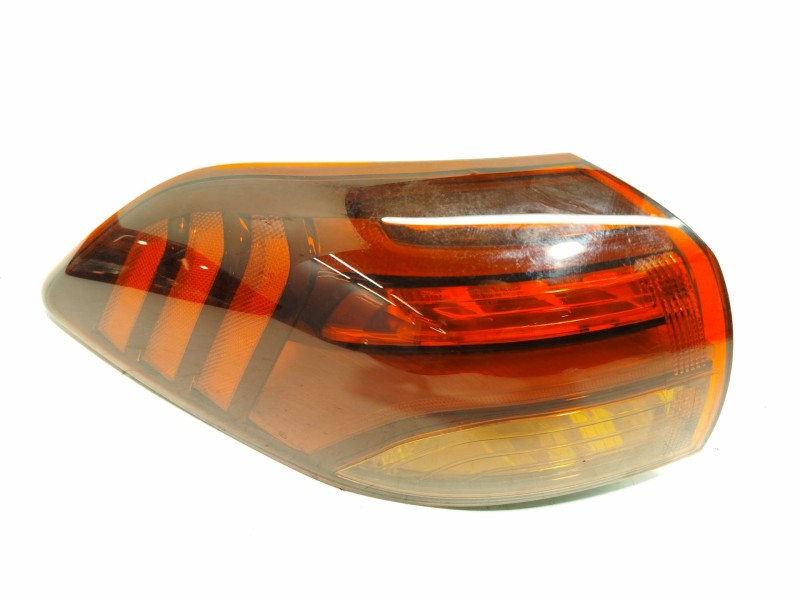 PILOTO TRASERO IZQUIERDO 92401D7600 