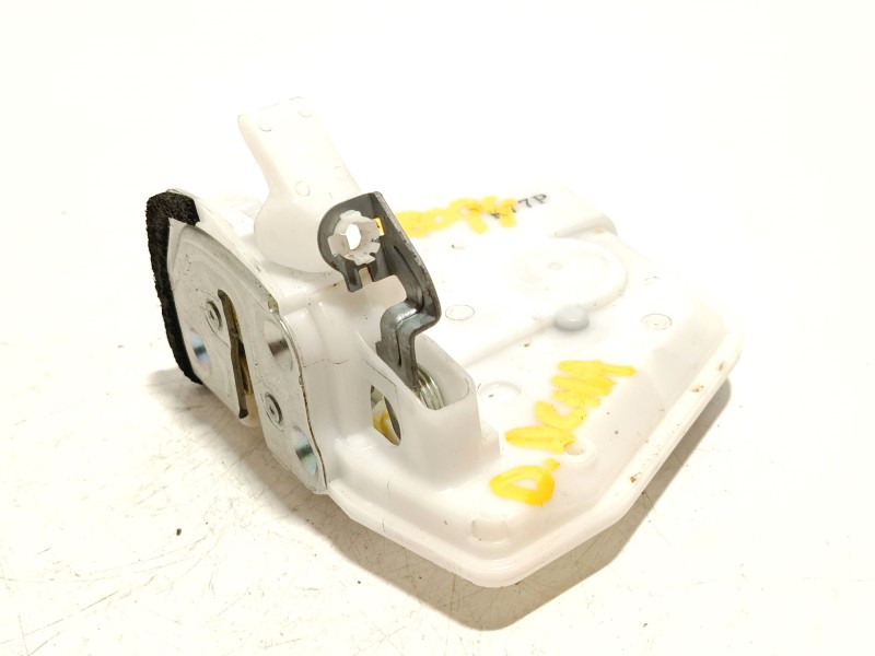 CERRADURA PUERTA DELANTERA DERECHA KB7W KB8P58310 