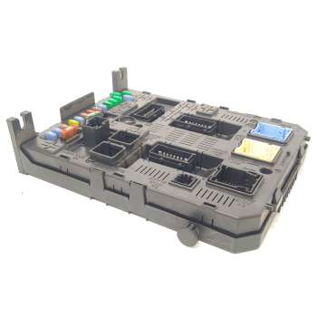 CAJA RELES / FUSIBLES 9664059080 657062 