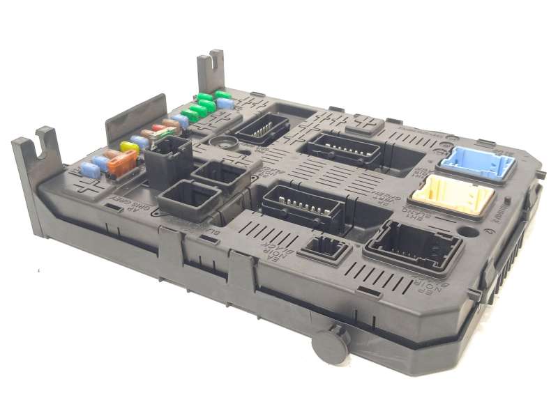 Recambio de caja reles / fusibles para citroën c4 picasso i monospace (ud_) 1.6 hdi referencia OEM IAM 9664059080 657062