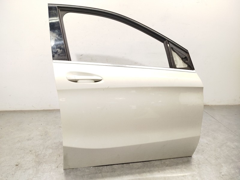 PUERTA DELANTERA DERECHA A2467200205 