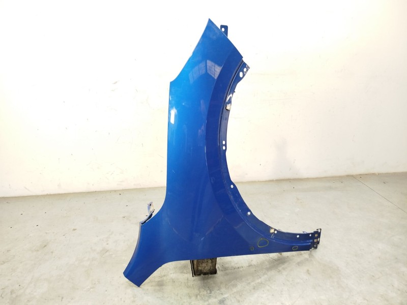 ALETA DELANTERA DERECHA 2549906 LV4BS16005AH 