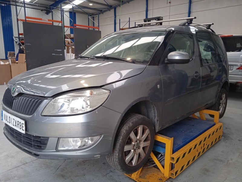 SKODA ROOMSTER (5J7)