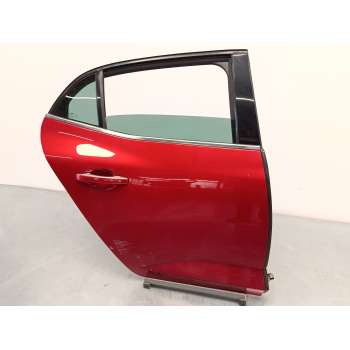 PUERTA TRASERA DERECHA 821001172R 