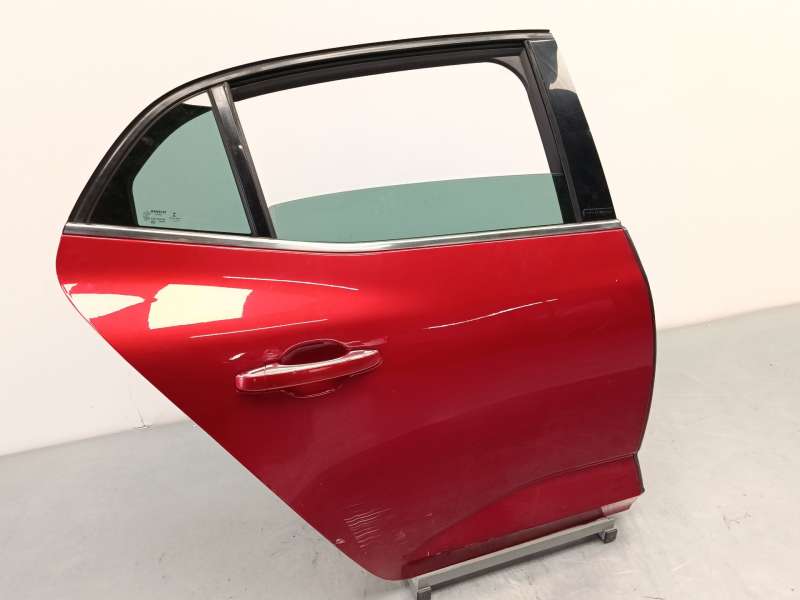 Recambio de puerta trasera derecha para renault megane iv hatchback (b9a/m/n_) 1.5 dci 110 (b9a3) referencia OEM IAM 821001172R - Rojo 2