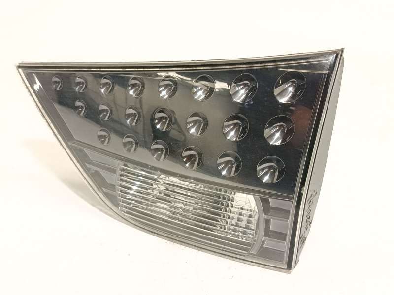 Recambio de piloto trasero derecho interior para mitsubishi outlander ii van (cw_w) di-d 4wd (cw1w) referencia OEM IAM 8331A006 - Azul