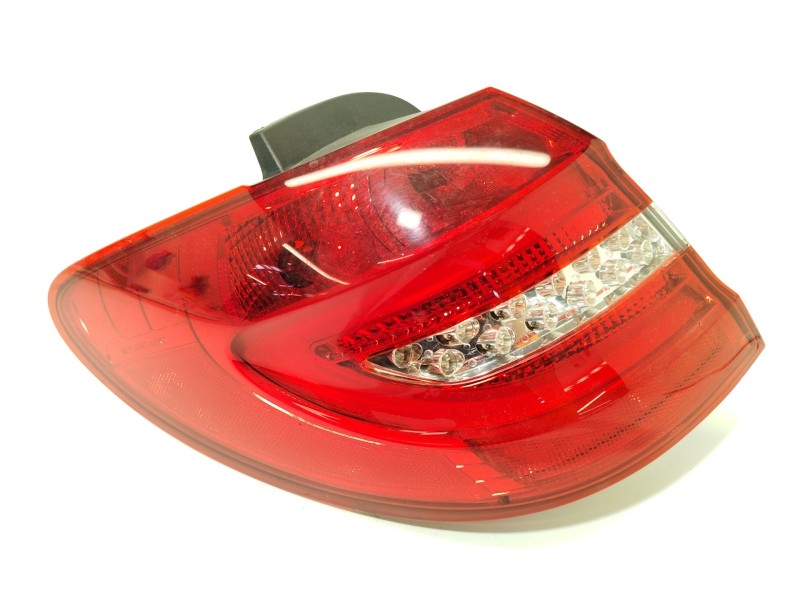 PILOTO TRASERO IZQUIERDO A2468200564 