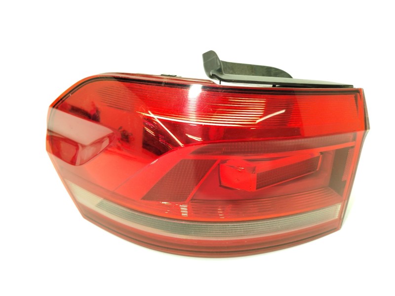 PILOTO TRASERO IZQUIERDO 5TA945095A L90084785