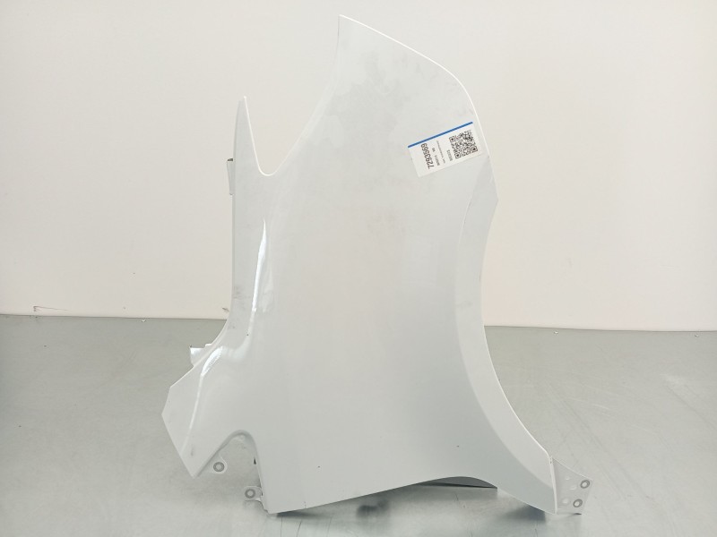 ALETA DELANTERA DERECHA A9108810100 