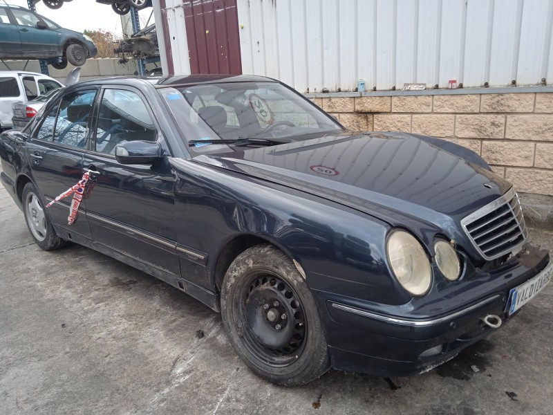 MERCEDES-BENZ CLASE E (W210)