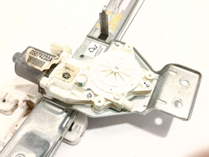 Recambio de elevalunas trasero izquierdo para dodge caliber 2.0 referencia OEM IAM 5179957AA 05074232AAD - Plata 4