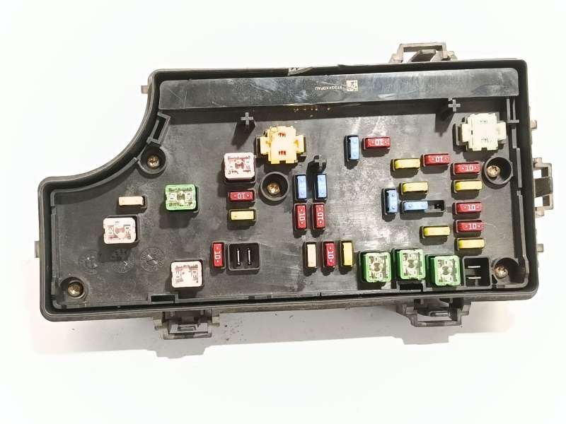 Recambio de caja reles / fusibles para dodge caliber 2.0 referencia OEM IAM 4692169AE 4692169AC P04692169AE - Plata 4