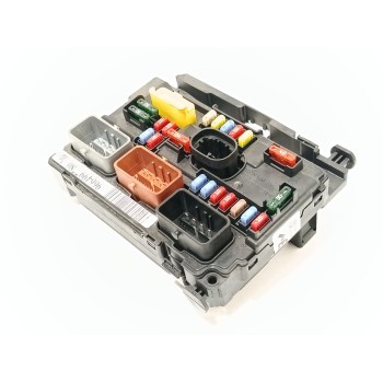 CAJA RELES / FUSIBLES 9664997780 