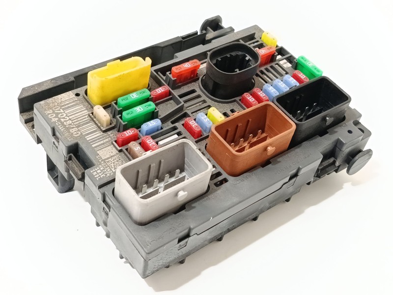 CAJA RELES / FUSIBLES 9807028780 