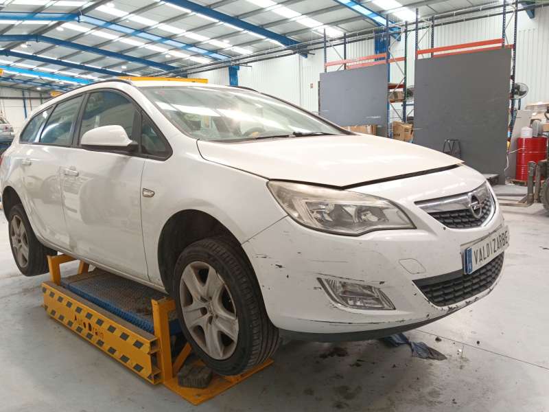 OPEL ASTRA J SPORTS TOURER (P10)