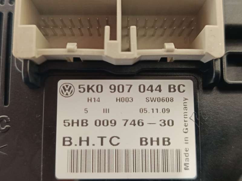Recambio de mando climatizador para volkswagen golf vi (5k1) 2.0 tdi referencia OEM IAM 5K0907044BCZJU  5HB00974630 - Blanco 4