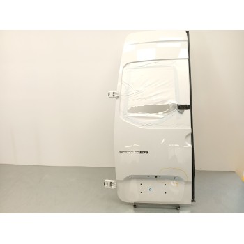 PUERTA TRASERA IZQUIERDA A9077405500 9077405400