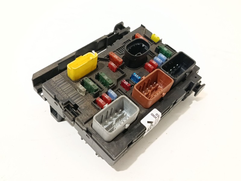 CAJA RELES / FUSIBLES 9661086980 