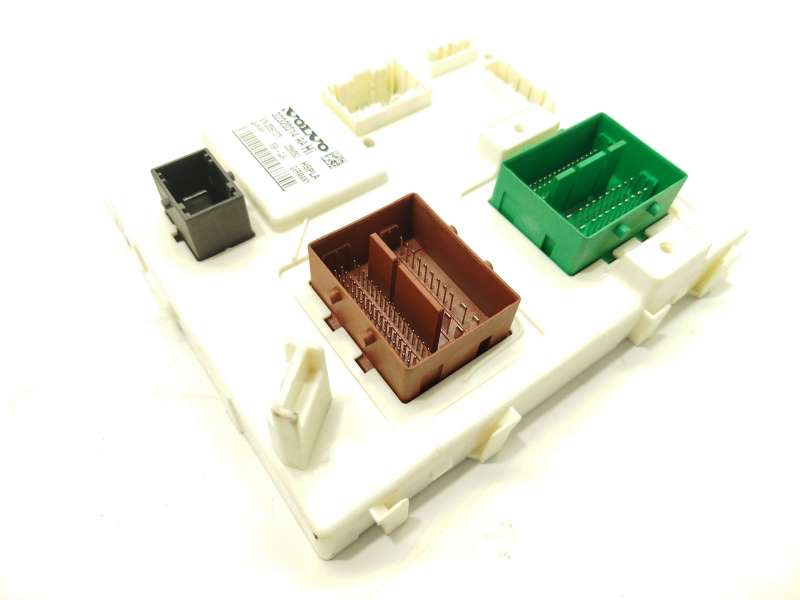 CAJA RELES / FUSIBLES 32320214 