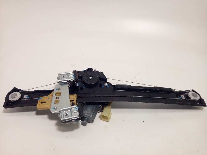 ELEVALUNAS DELANTERO IZQUIERDO GN15A23201EB 2142438