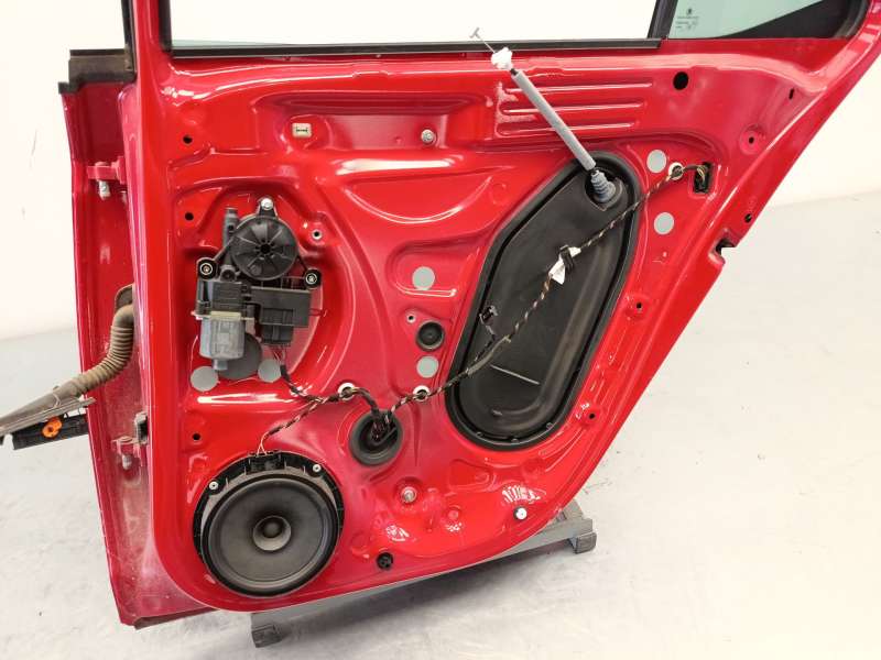 Recambio de puerta trasera derecha para skoda fabia iii (nj3) 1.0 tsi referencia OEM IAM 6V6833056A - Rojo 6
