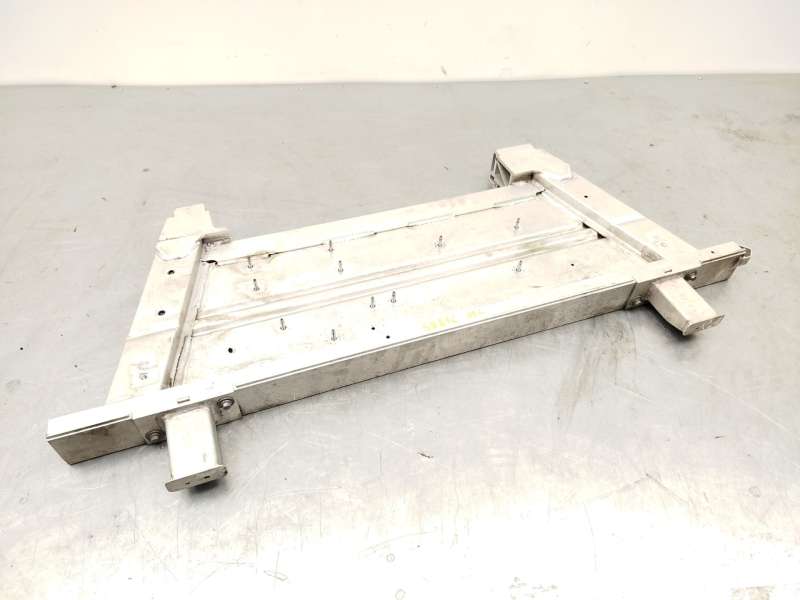 Recambio de puente delantero para volvo xc40 (536) recharge referencia OEM IAM 32333818 - Azul 2