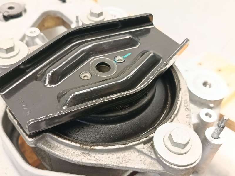 Recambio de soporte motor delantero para volvo xc40 (536) recharge referencia OEM IAM 31686305 - Azul 6