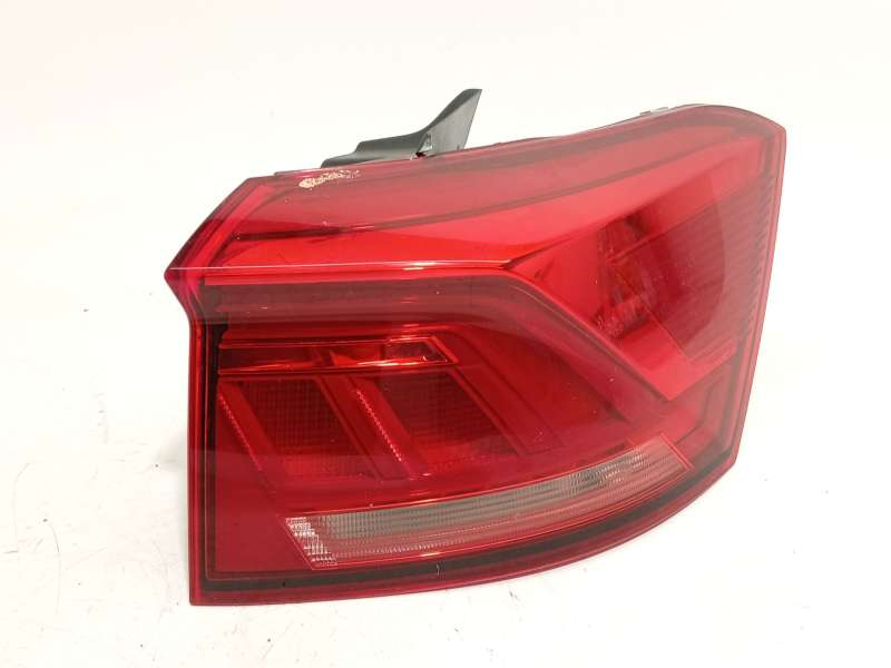 PILOTO TRASERO DERECHO 2GA945096C 