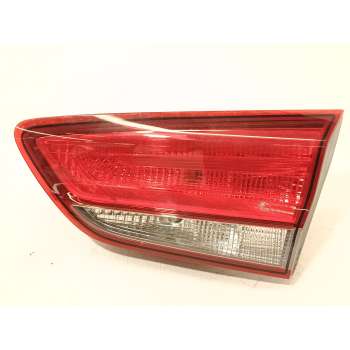 PILOTO TRASERO DERECHO INTERIOR 92404G4000 