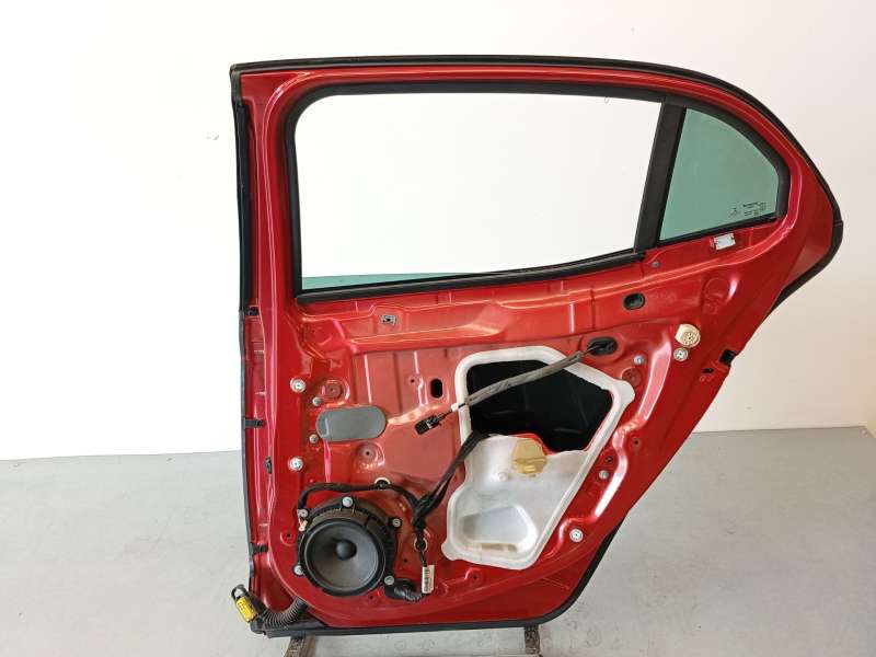 Recambio de puerta trasera derecha para renault megane iv hatchback (b9a/m/n_) 1.5 blue dci 115 (b9a6) referencia OEM IAM 821001 - Rojo 4