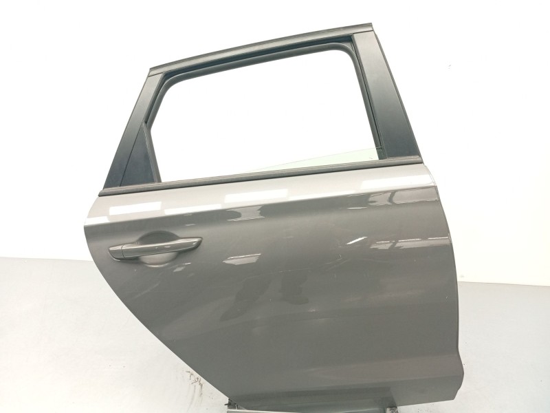 PUERTA TRASERA DERECHA 77004G4000 