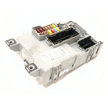 CAJA RELES / FUSIBLES 1924078 517935210