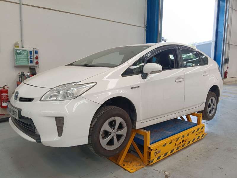TOYOTA PRIUS (_W3_)