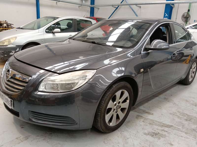 OPEL INSIGNIA A SEDÁN (G09)