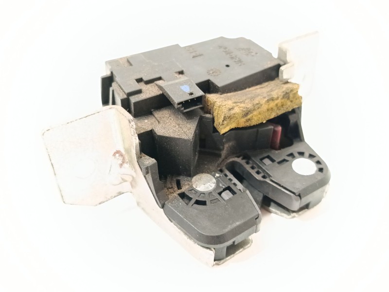 CERRADURA MALETERO / PORTON A1697400235 