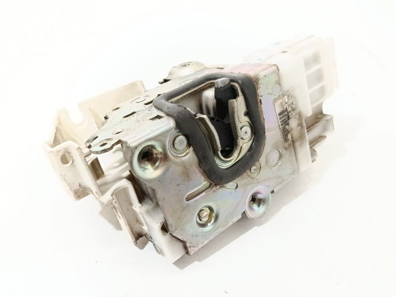 CERRADURA PUERTA DELANTERA DERECHA A1697204435 