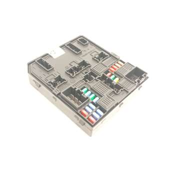 CAJA RELES / FUSIBLES 284B66727R 5AKA12F01