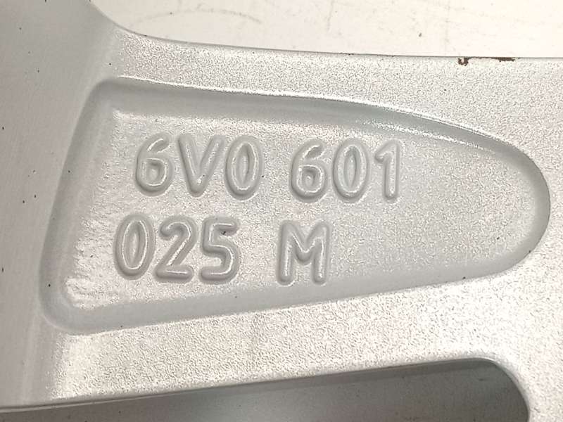 Recambio de llanta para skoda fabia iii (nj3) 1.0 tsi referencia OEM IAM 6V0601025M - Rojo 7