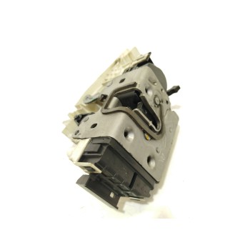 CERRADURA PUERTA TRASERA IZQUIERDA A2047300335 